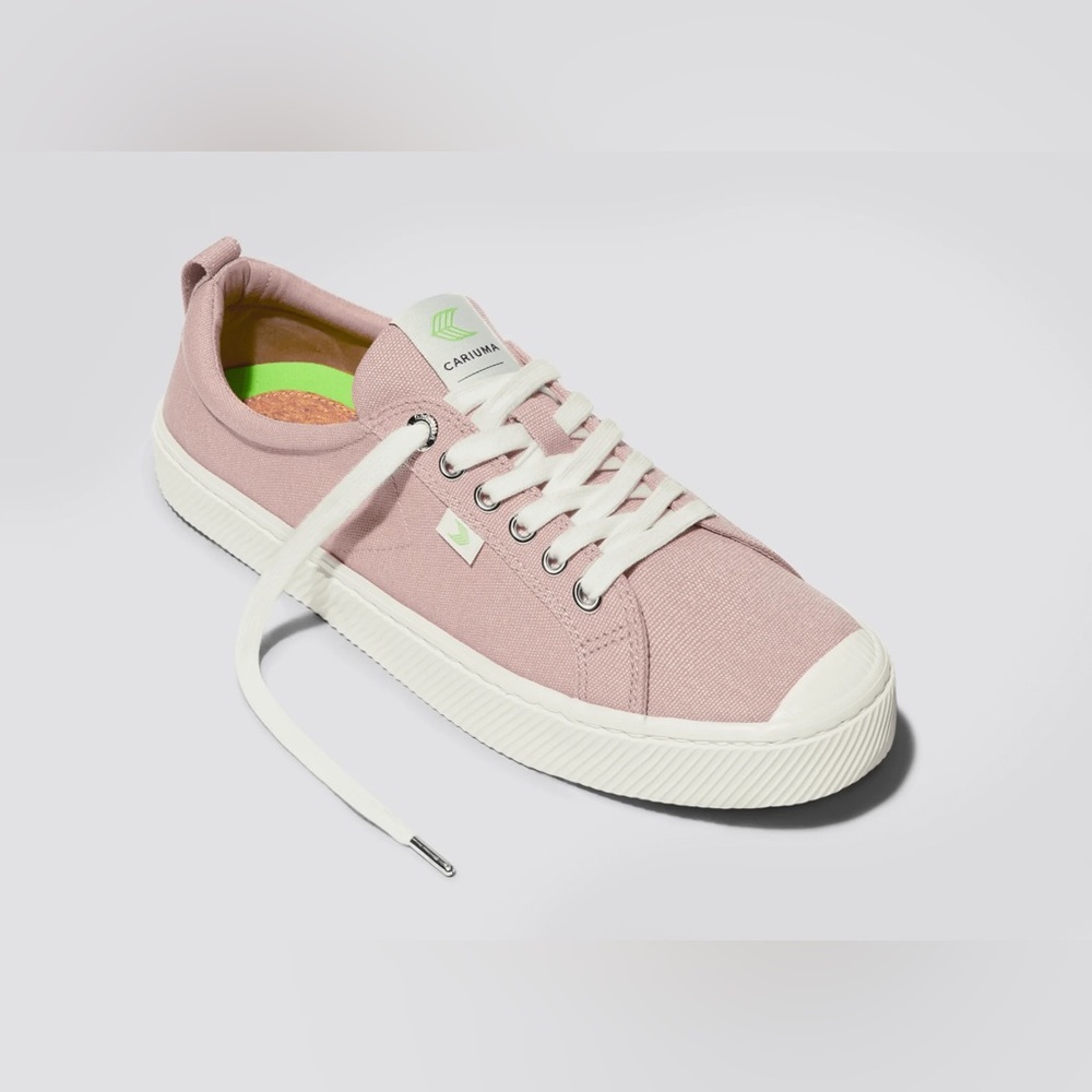 Cariuma OCA Low Rose Canvas